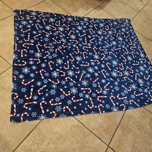 49" X 60" Candy Cane and Snowflake Winter Throw Blanket